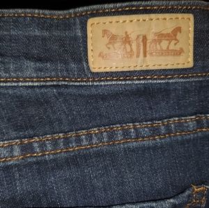 LEVI’S Size 8 Ladies Jeans. EUC